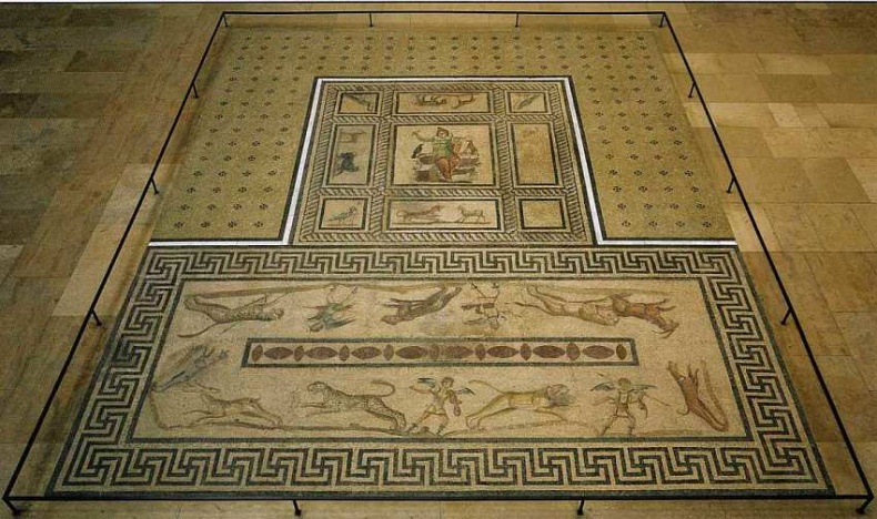 Иллюстрация к книге — Пергамский музей Берлин [i_034.jpg]