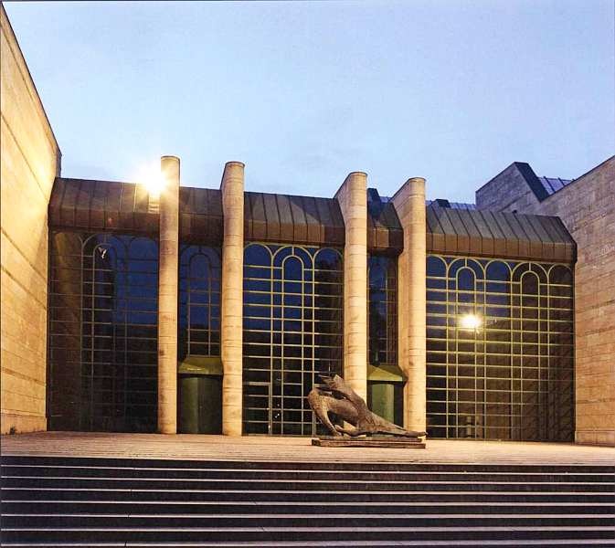 Иллюстрация к книге — Новая пинакотека Мюнхен [i_001.jpg]