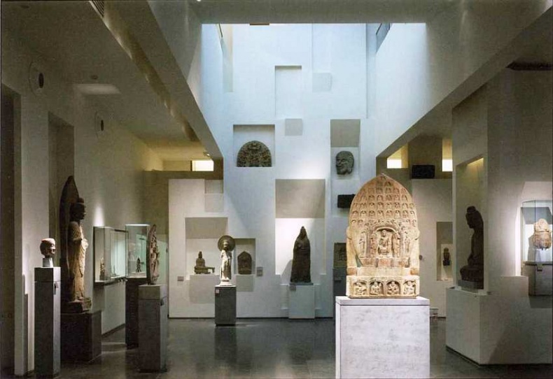 Иллюстрация к книге — Национальный музей азиатских искусств Париж [i_003.jpg]