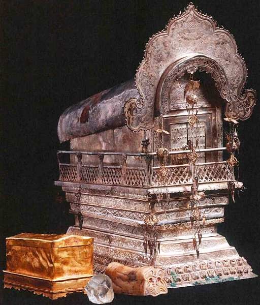 Иллюстрация к книге — Национальный музей азиатских искусств Париж [i_044.jpg]