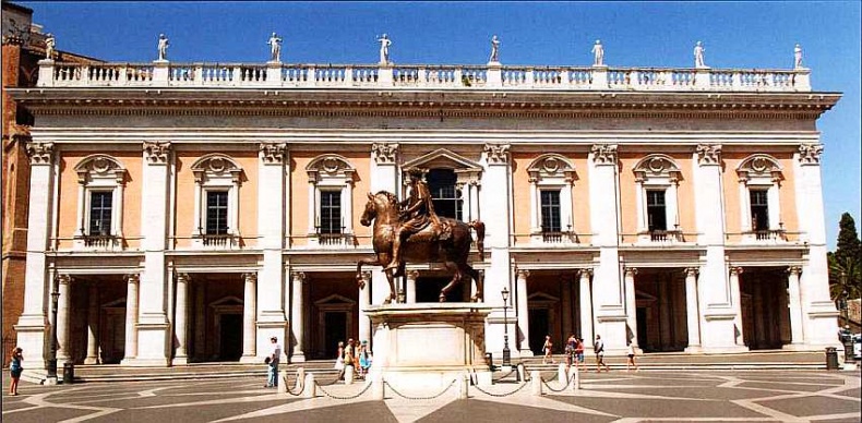 Иллюстрация к книге — Капитолийские музеи [i_001.jpg]