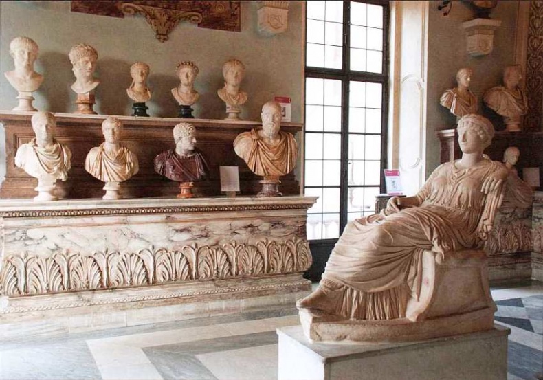 Иллюстрация к книге — Капитолийские музеи [i_004.jpg]