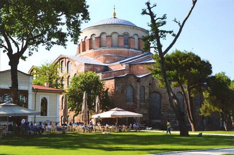 Иллюстрация к книге — Дворец-музей Топкапы Стамбул [i_009.jpg]