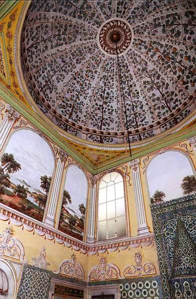 Иллюстрация к книге — Дворец-музей Топкапы Стамбул [i_032.jpg]