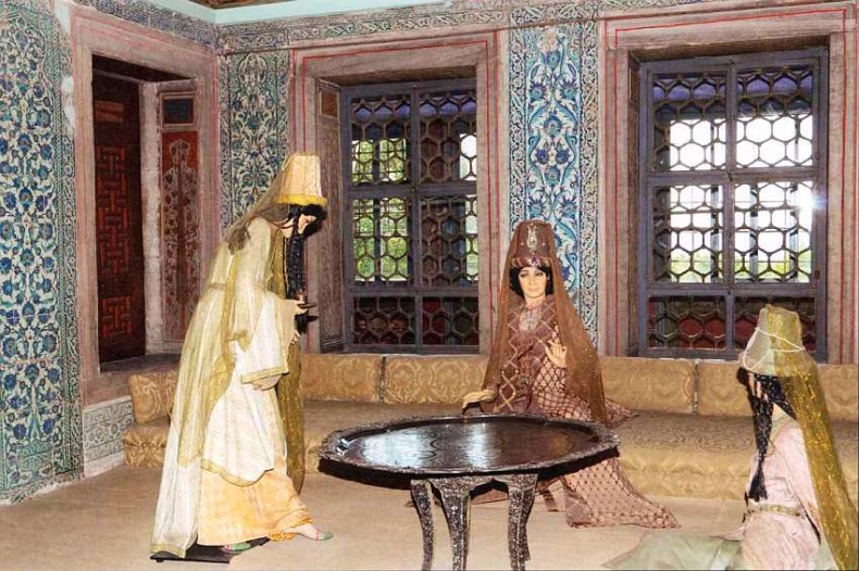 Иллюстрация к книге — Дворец-музей Топкапы Стамбул [i_033.jpg]