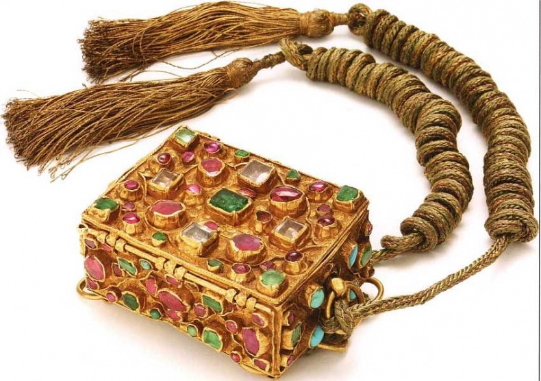 Иллюстрация к книге — Дворец-музей Топкапы Стамбул [i_058.jpg]