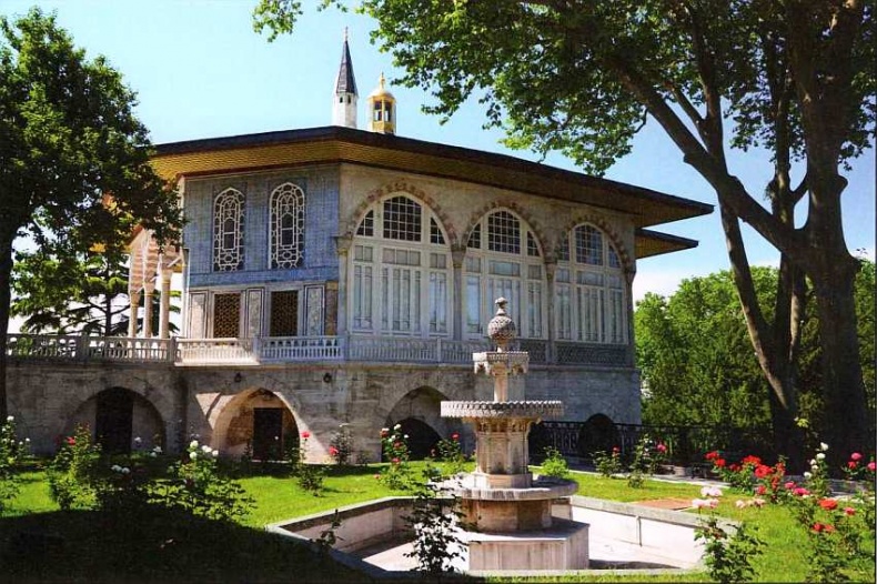 Иллюстрация к книге — Дворец-музей Топкапы Стамбул [i_075.jpg]