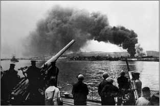 Иллюстрация к книге — Героические корабли Великой Отечественной [i_105.jpg]