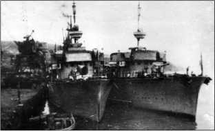 Иллюстрация к книге — Героические корабли Великой Отечественной [i_148.jpg]