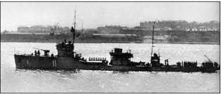 Иллюстрация к книге — Героические корабли Великой Отечественной [i_162.jpg]