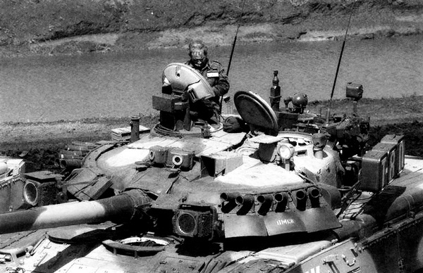 Иллюстрация к книге — Танк Т-80 [i_045.jpg]