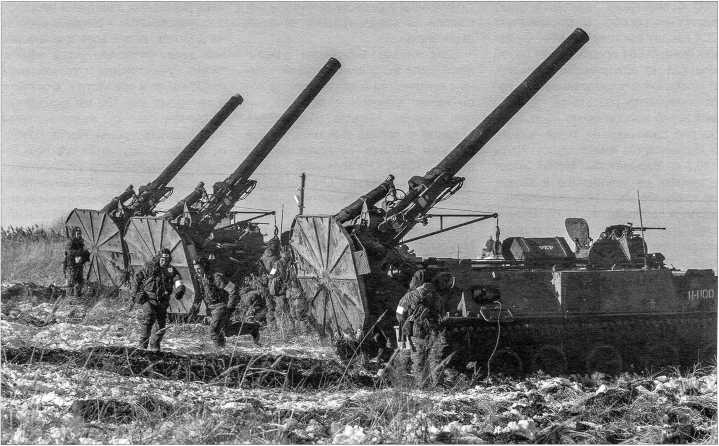 Иллюстрация к книге — Самоходные артиллерийские установки «Акация», «Тюльпан» и «Гиацинт» [i_079.jpg]