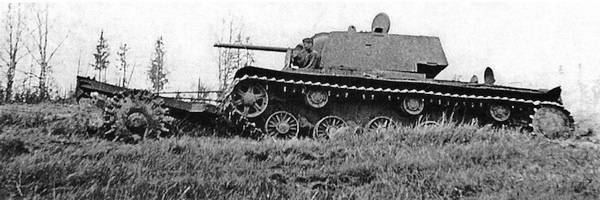 Иллюстрация к книге — Тяжёлый танк КВ в бою [i_048.jpg]