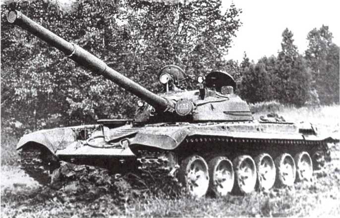 Иллюстрация к книге — Т-72. Уральская броня против НАТО [i_019.jpg]