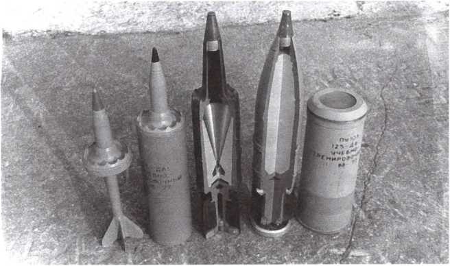 Иллюстрация к книге — Т-72. Уральская броня против НАТО [i_045.jpg]