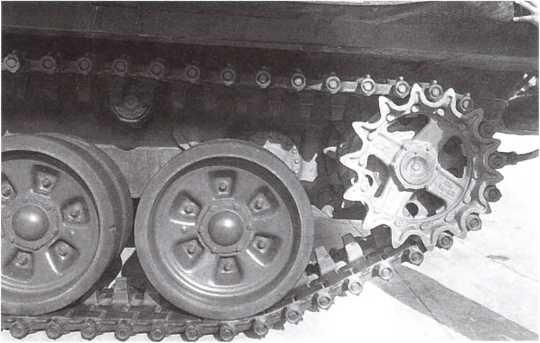 Иллюстрация к книге — Т-72. Уральская броня против НАТО [i_058.jpg]