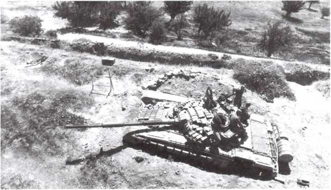 Иллюстрация к книге — Т-72. Уральская броня против НАТО [i_183.jpg]