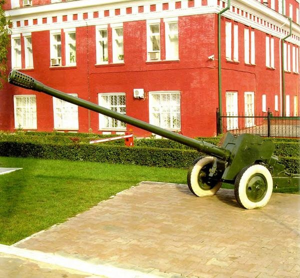 Иллюстрация к книге — Т-62: Убийца «Центурионов» и «Олифантов» [i_006.jpg]