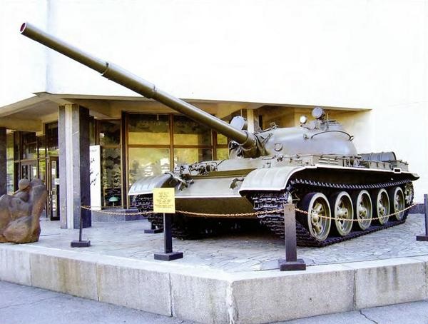 Иллюстрация к книге — Т-62: Убийца «Центурионов» и «Олифантов» [i_031.jpg]