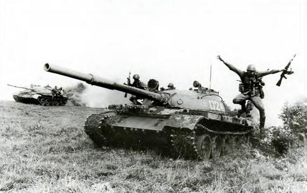 Иллюстрация к книге — Т-62: Убийца «Центурионов» и «Олифантов» [i_051.jpg]