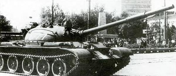 Иллюстрация к книге — Т-62: Убийца «Центурионов» и «Олифантов» [i_080.jpg]