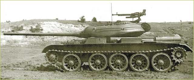 Иллюстрация к книге — Т-54 и Т-55. «Танк-солдат» [i_013.jpg]