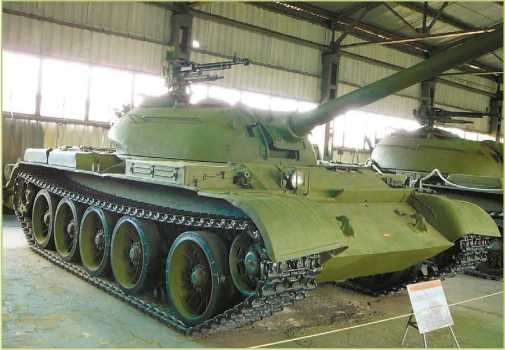 Иллюстрация к книге — Т-54 и Т-55. «Танк-солдат» [i_024.jpg]