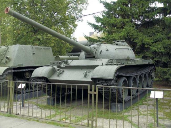 Иллюстрация к книге — Т-54 и Т-55. «Танк-солдат» [i_028.jpg]