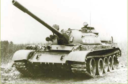 Иллюстрация к книге — Т-54 и Т-55. «Танк-солдат» [i_047.jpg]