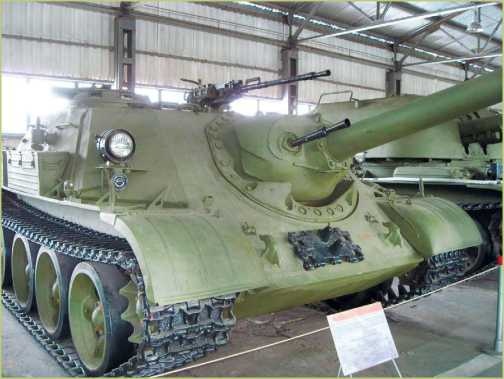 Иллюстрация к книге — Т-54 и Т-55. «Танк-солдат» [i_115.jpg]