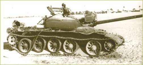 Иллюстрация к книге — Т-54 и Т-55. «Танк-солдат» [i_154.jpg]