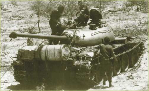 Иллюстрация к книге — Т-54 и Т-55. «Танк-солдат» [i_182.jpg]