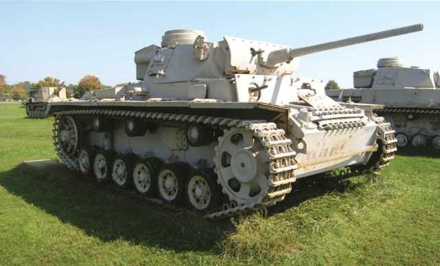 Иллюстрация к книге — Panzer III: Стальной символ блицкрига [i_166.jpg]