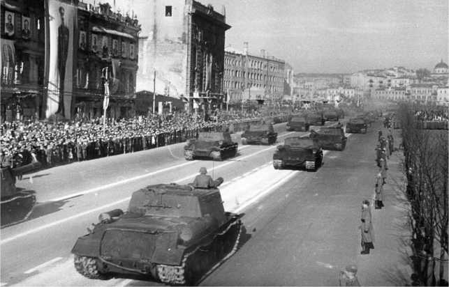 Иллюстрация к книге — «Зверобои». Убийцы «Тигров» [i_135.jpg]