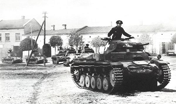 Иллюстрация к книге — Танковый блицкриг [i_009.jpg]