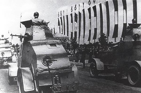 Иллюстрация к книге — Танковый блицкриг [i_013.jpg]