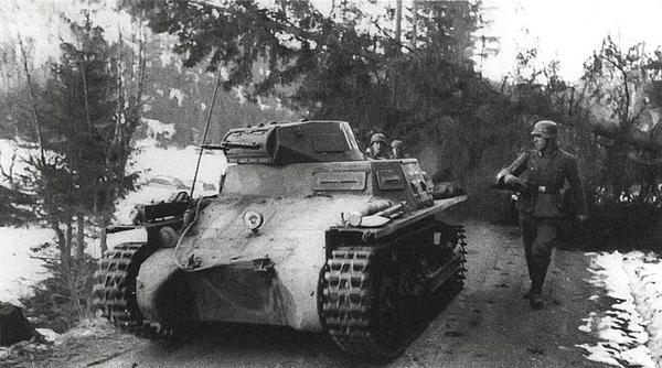 Иллюстрация к книге — Танковый блицкриг [i_046.jpg]