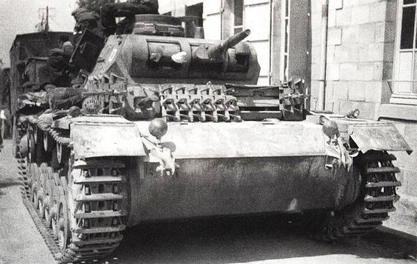 Иллюстрация к книге — Танковый блицкриг [i_113.jpg]