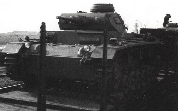 Иллюстрация к книге — Танковый блицкриг [i_114.jpg]