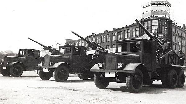 Иллюстрация к книге — Танковый блицкриг [i_149.jpg]