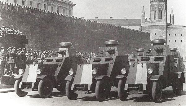 Иллюстрация к книге — Танковый блицкриг [i_173.jpg]