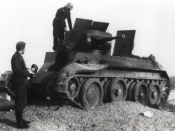 Иллюстрация к книге — Танковый блицкриг [i_196.jpg]