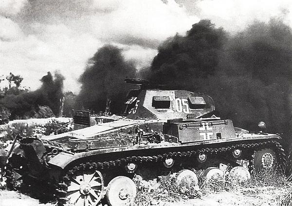 Иллюстрация к книге — Танковый блицкриг [i_197.jpg]