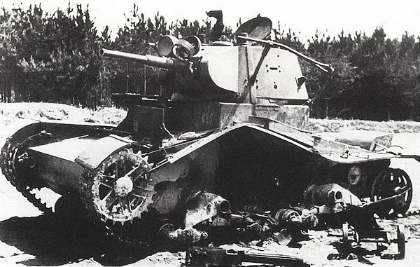 Иллюстрация к книге — Танковый блицкриг [i_200.jpg]