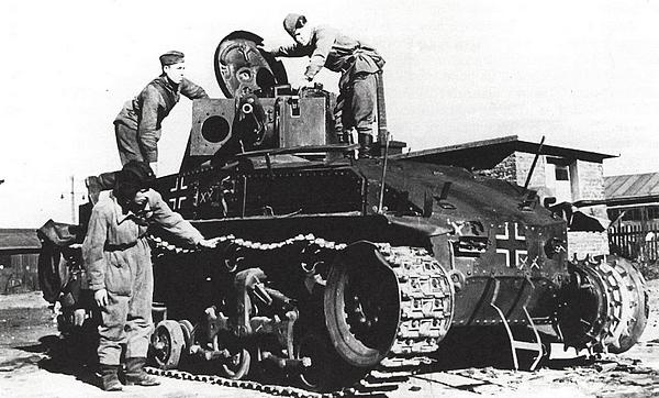 Иллюстрация к книге — Танковый блицкриг [i_207.jpg]