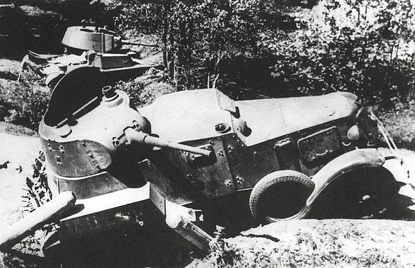 Иллюстрация к книге — Танковый блицкриг [i_219.jpg]