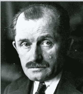 Иллюстрация к книге — Секретное оружие Гитлера.1933-1945 [i_027.jpg]