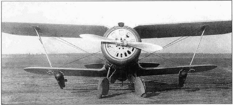 Иллюстрация к книге — Истребитель И-153 «Чайка» [i_027.jpg]