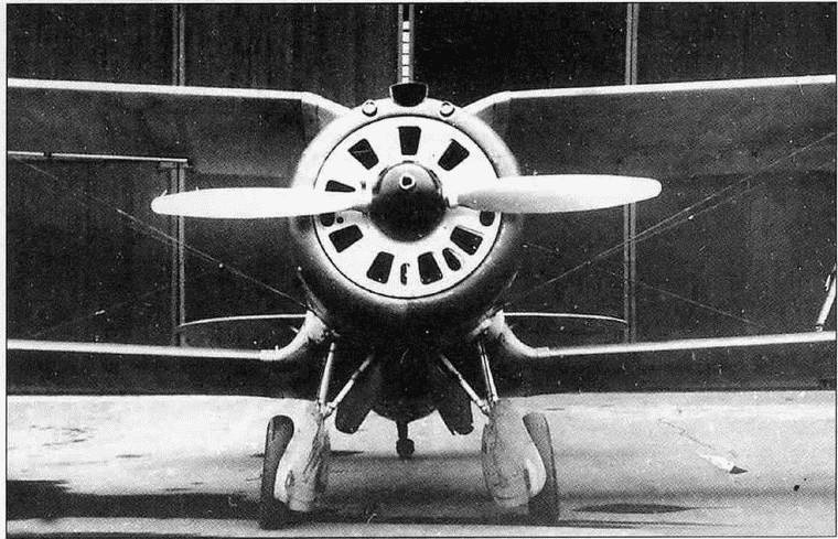 Иллюстрация к книге — Истребитель И-153 «Чайка» [i_047.jpg]