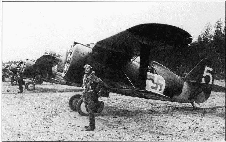 Иллюстрация к книге — Истребитель И-153 «Чайка» [i_068.jpg]